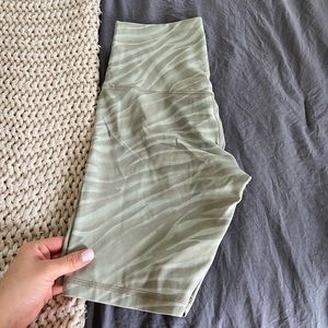 Lululemon align shorts 6"